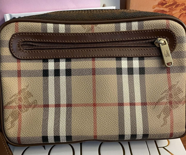Burberry Check Crossbody Bag – Vintage Style